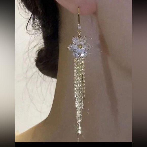Shiny Crystal Flowers with Gold tone Chain Tassel Glam, Holiday Party Earrings - Picture 3 of 7
